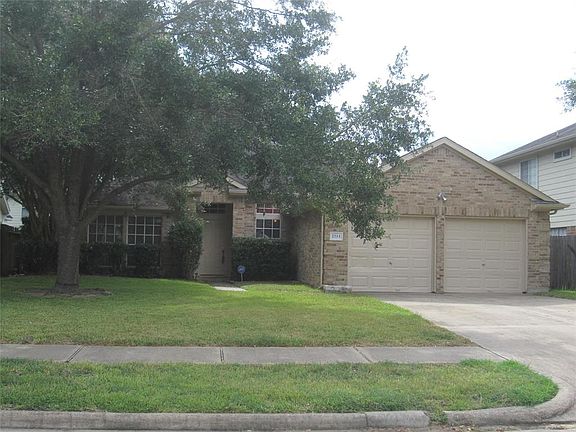 2nd image of 2314 Glendavon Ln