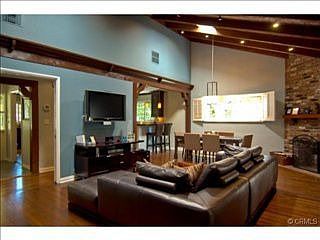 2nd image of 6029 Longridge Ave