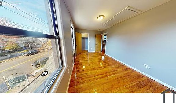 3rd image of 141 Harrison Ave #2