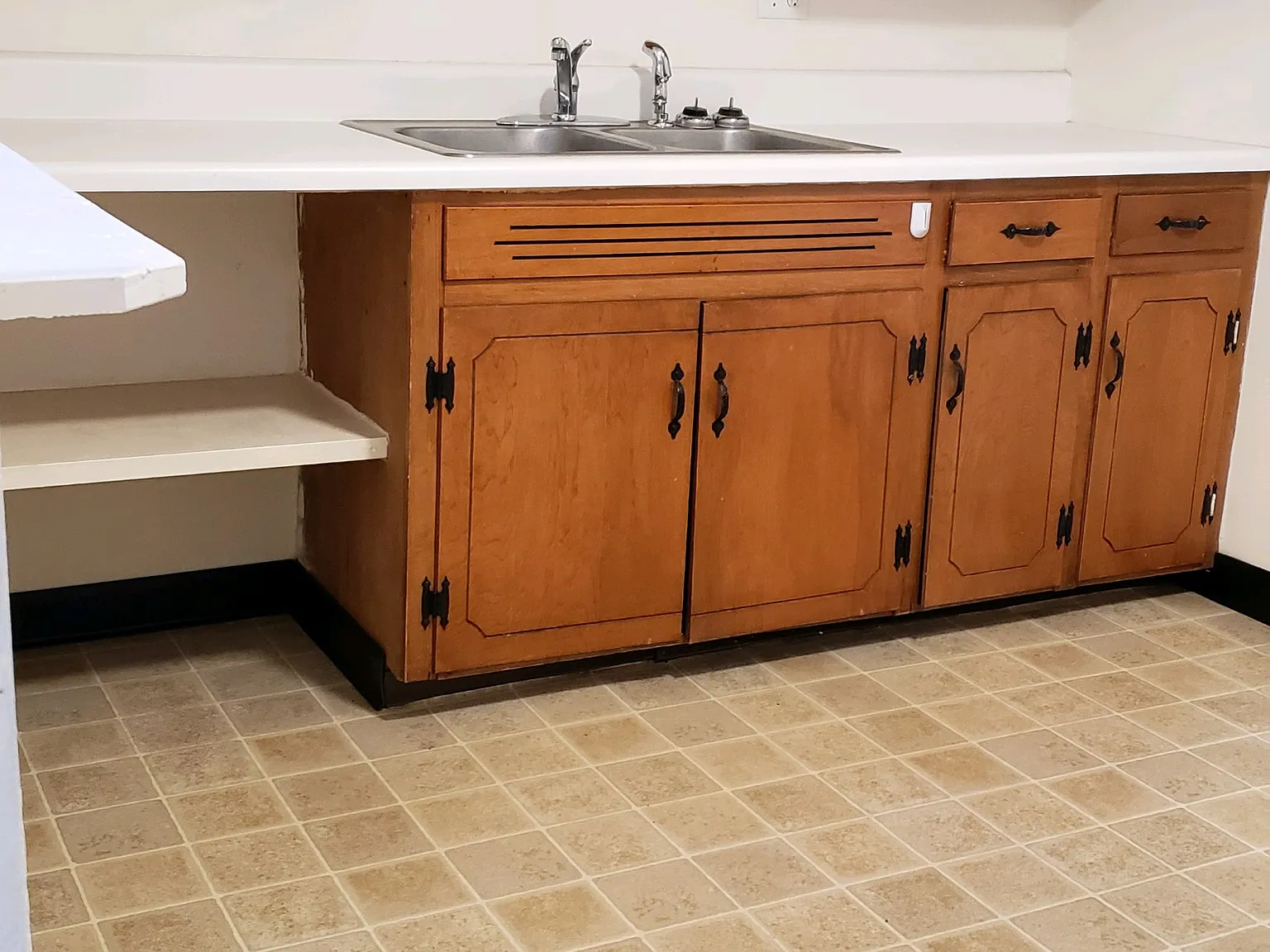 1 bed, $1,075 — Photo 3