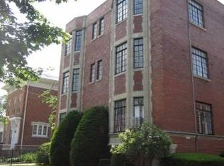 5 S View St APT 105, Aurora, IL 60506