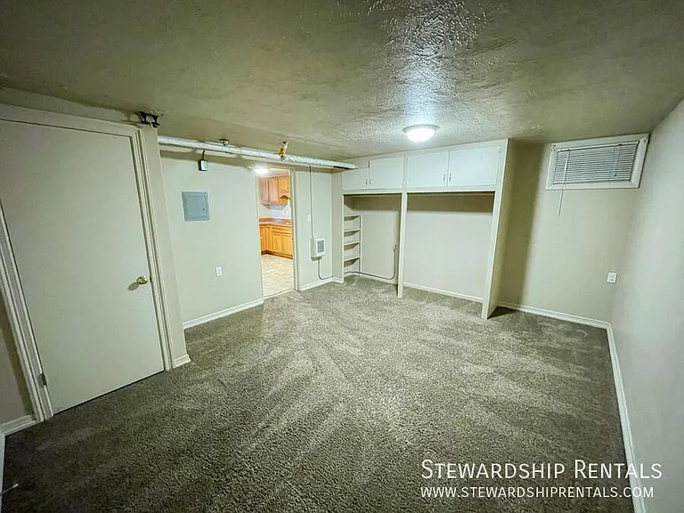 942 E 18th Ave #12 — Photo 15