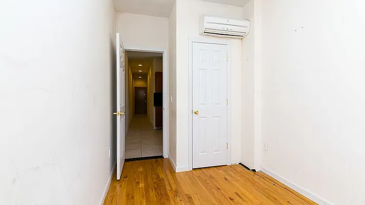 Rented by Nooklyn NYC LLC | media 11