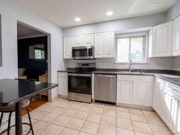26 Inwood Rd N