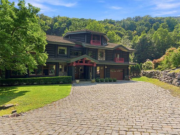 3rd image of 397 Moonhaw Road