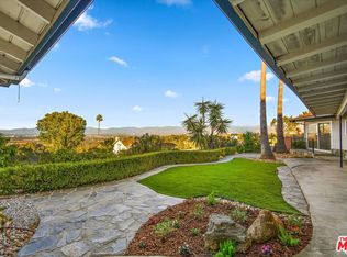 15451 Longbow Dr, Sherman Oaks, CA 91403