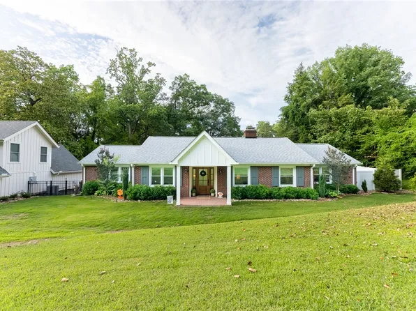 103 Riggs Dr, Clemson, SC 29631