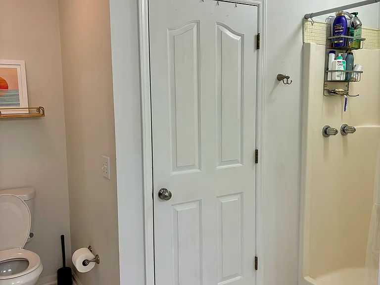 604 Greenleaf Ave — Photo 11