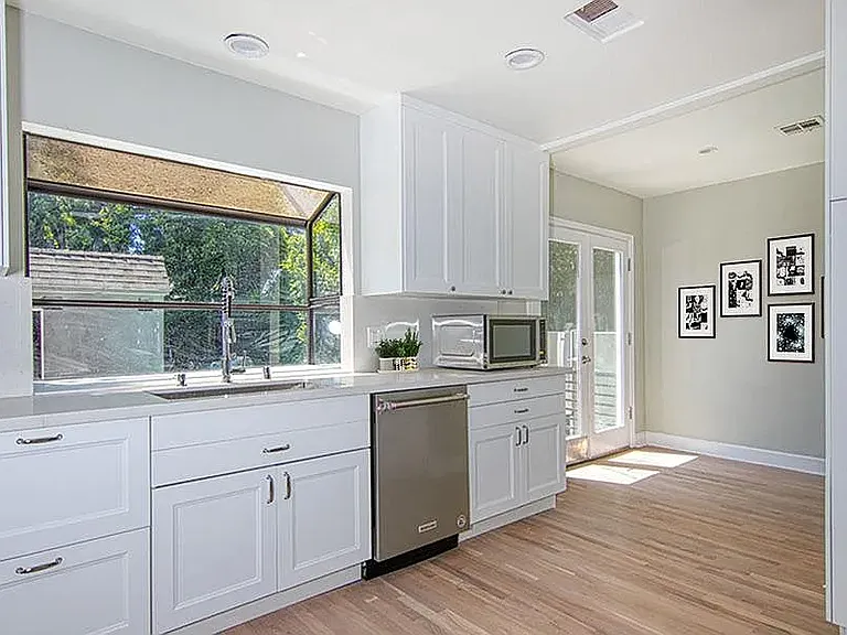 363 Huntley Dr — Photo 46