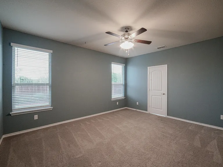 4004 Stone Trail Dr — Photo 10