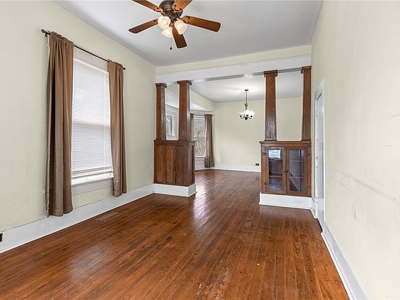 4th image of 414 N Spring St
