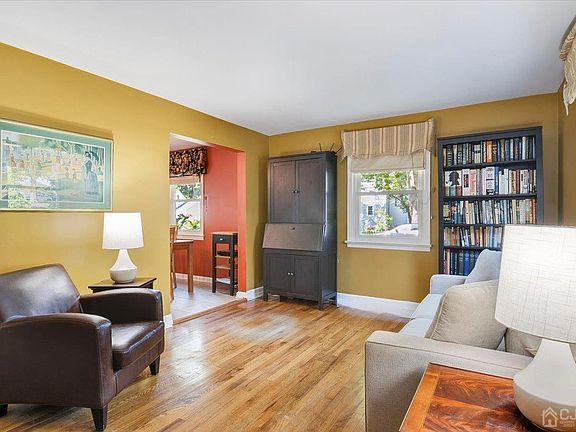 5th image of 78 Spear St