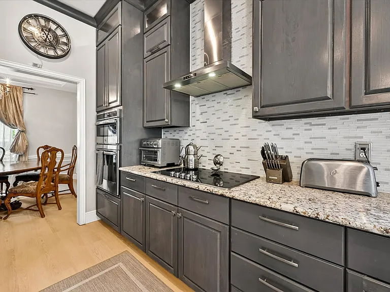 3409 Waterbury Ct — Photo 10