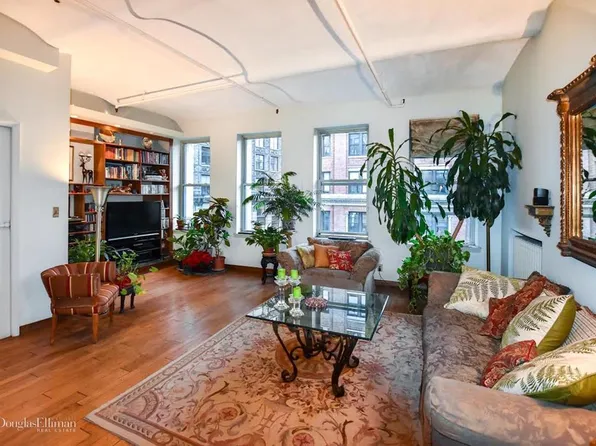 830 Broadway APT 5, New York, NY 10003