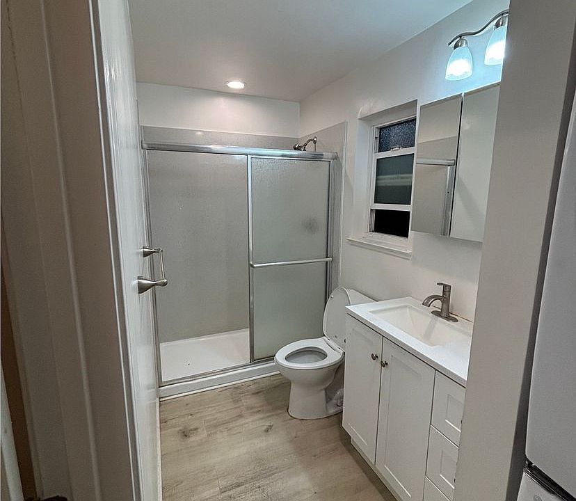 1st image of 350 Franciscan Ct #8