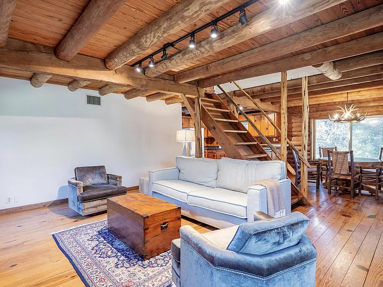 300 Misti Ln — Photo 6
