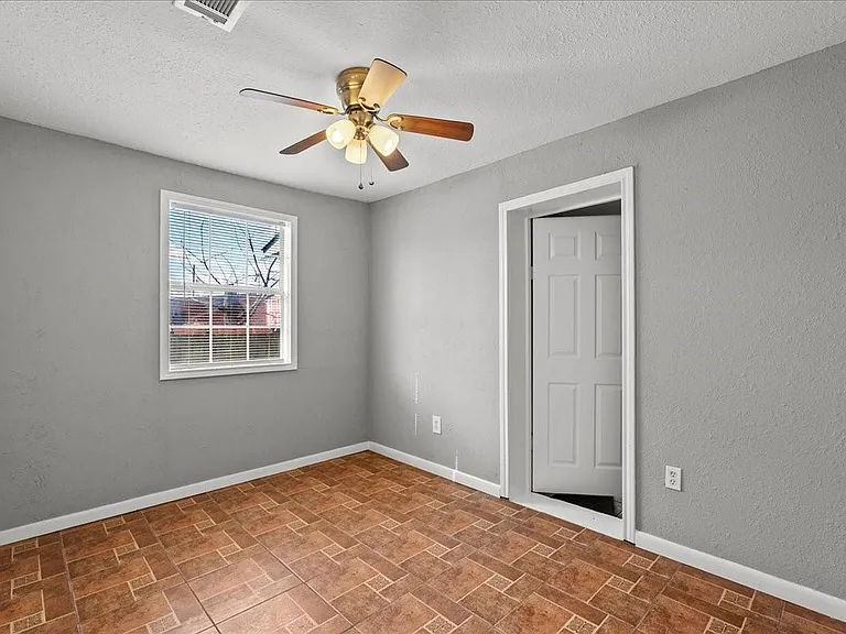 14029 McNair St — Photo 20