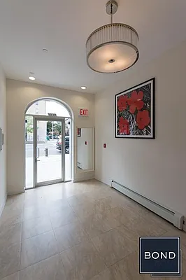 Rented by Bond New York | media 48