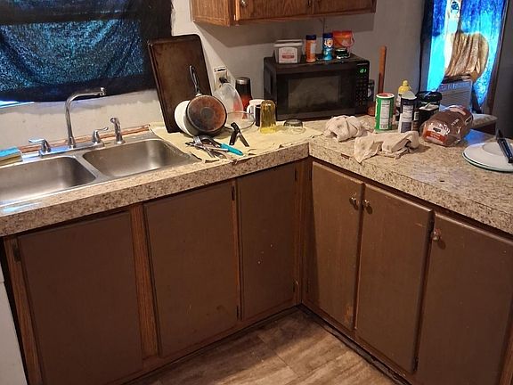 2nd image of 295 Haddox Dr