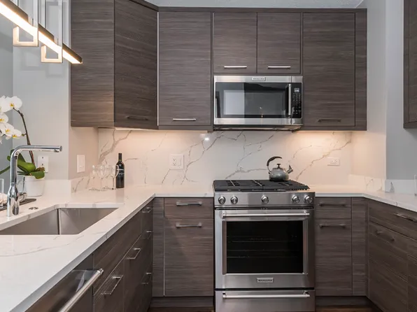233 N Canal St #2213, Chicago, IL 60606