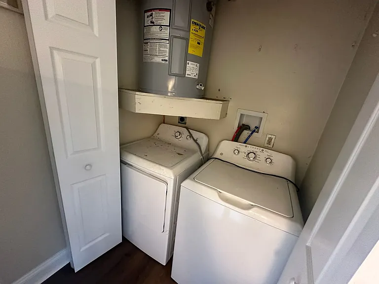 180 Manor Dr — Photo 12