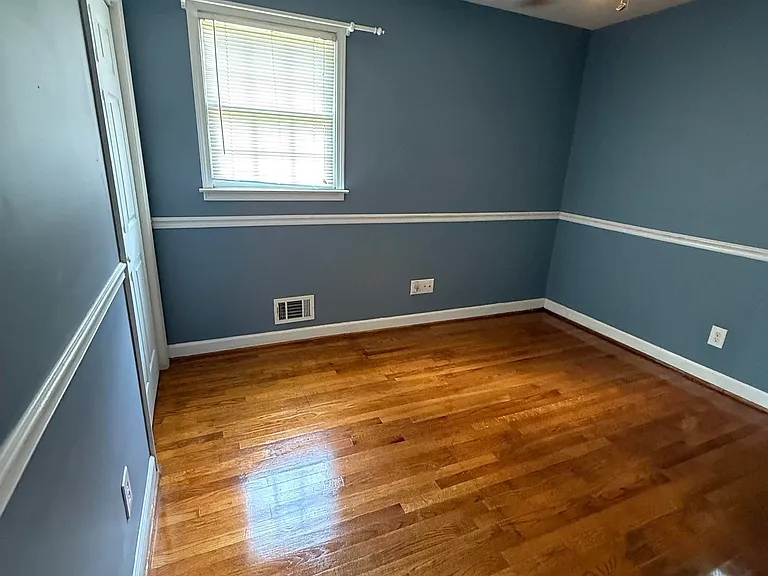 9414 Puritan Rd — Photo 8