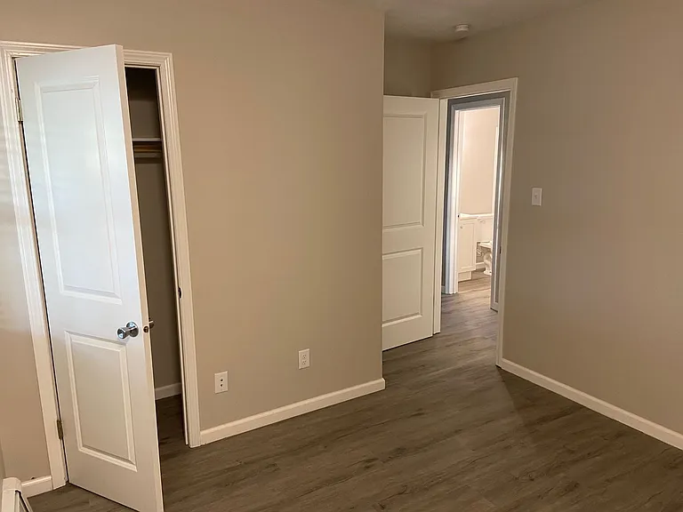 7511 Dennis Dr — Photo 9