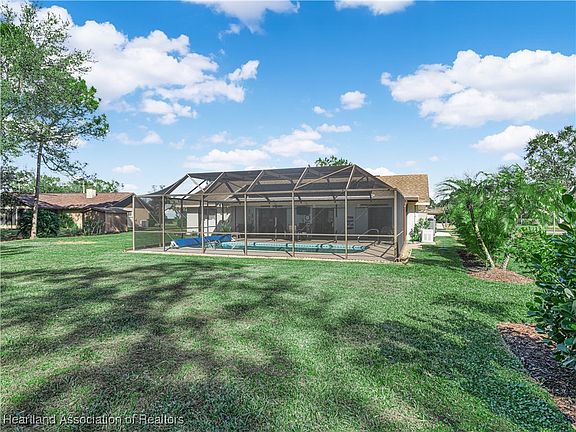 2nd image of 3206 Divot Rd