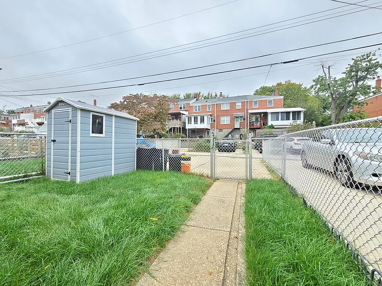 1822 Darrich Dr — Photo 30