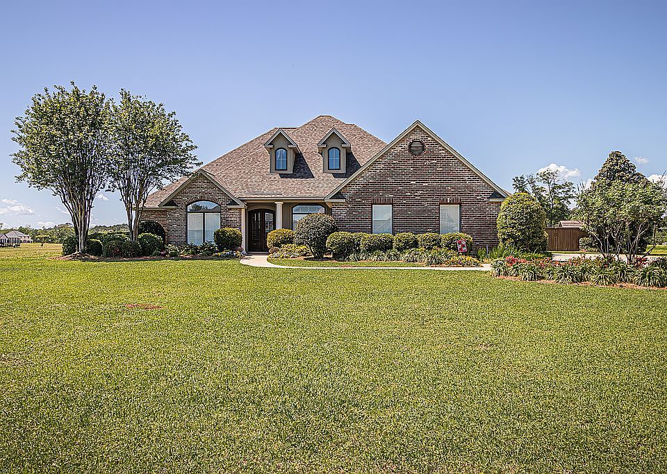 1st image of 385 Dozier Creek Cir