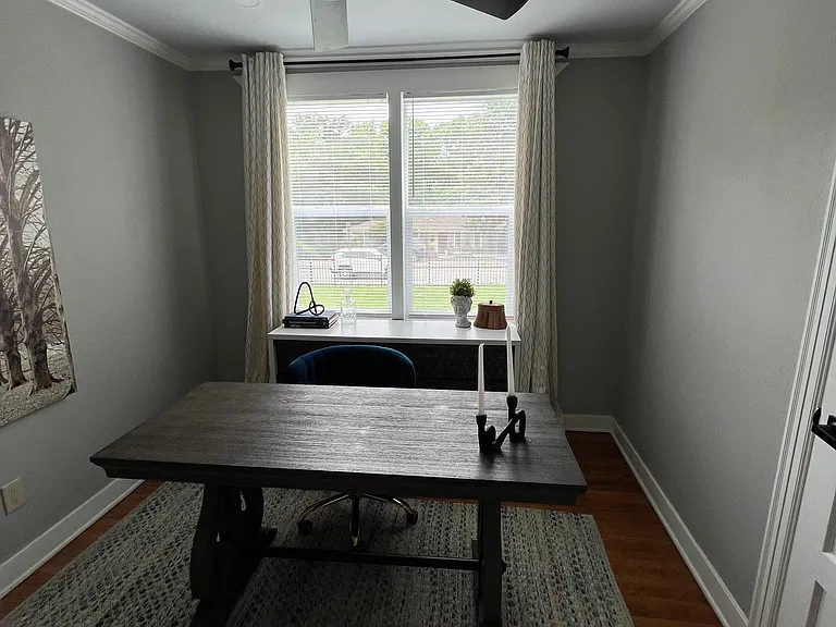 1701 N University Ave — Photo 18