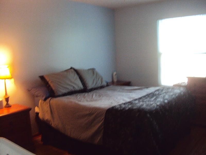 2nd image of 1500 E 123rd Ter