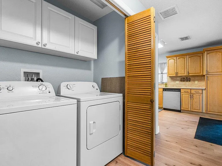3303 Custer Ave — Photo 7