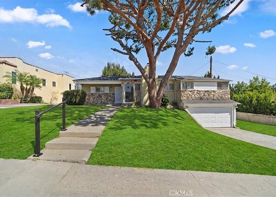1st image of 4115 W 61st St