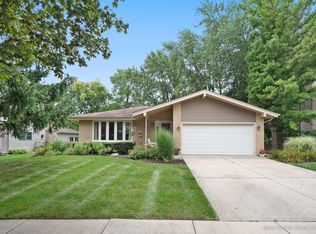 1321 67th Pl, Downers Grove, IL 60516
