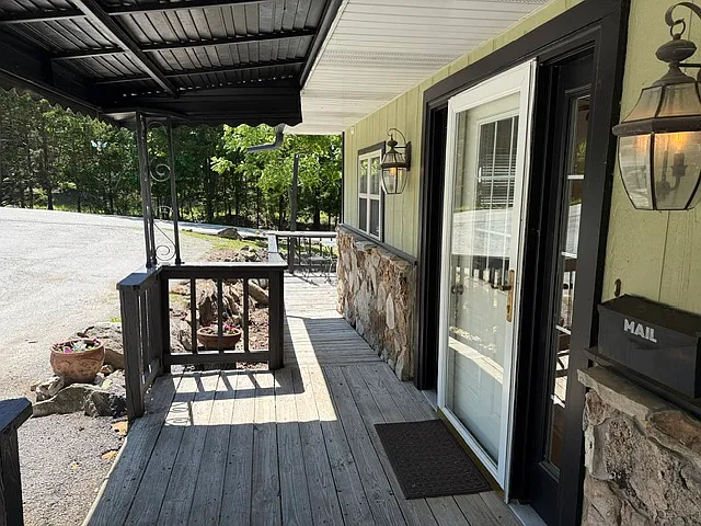 1 bed, 1200 sqft, $1,300 — Photo 2