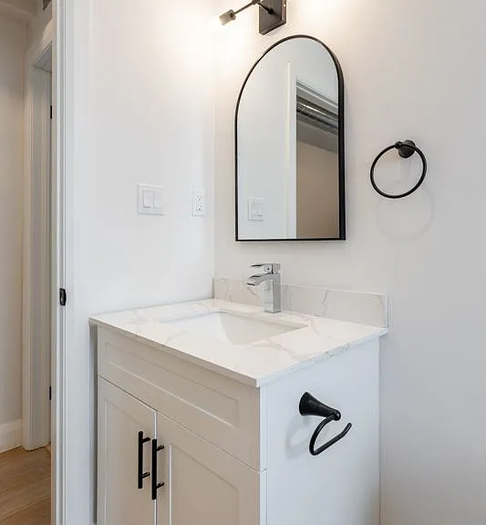 115 Catharine St N #2 — Photo 17