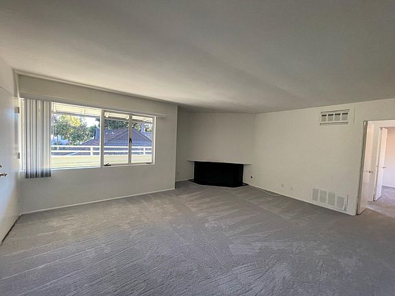 2nd image of 305 E California Blvd APT 10
