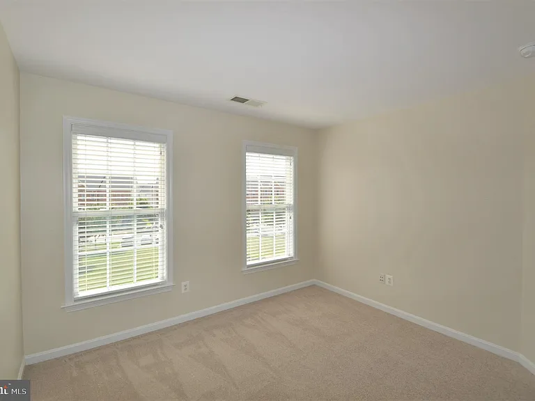 25140 Boomerang Ter — Photo 39