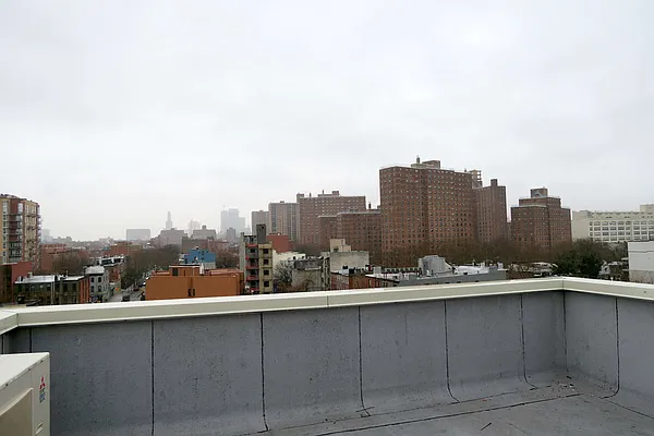Rented by Lucky Apt Inc | media 7