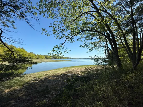 12 Starboard Lane, Freeport, ME 04032