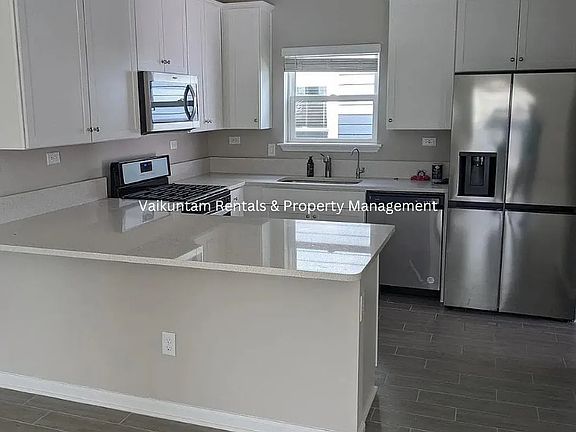 3rd image of 43 Brookgreen Way