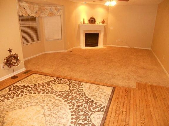 4th image of 2703 Kearney Ln