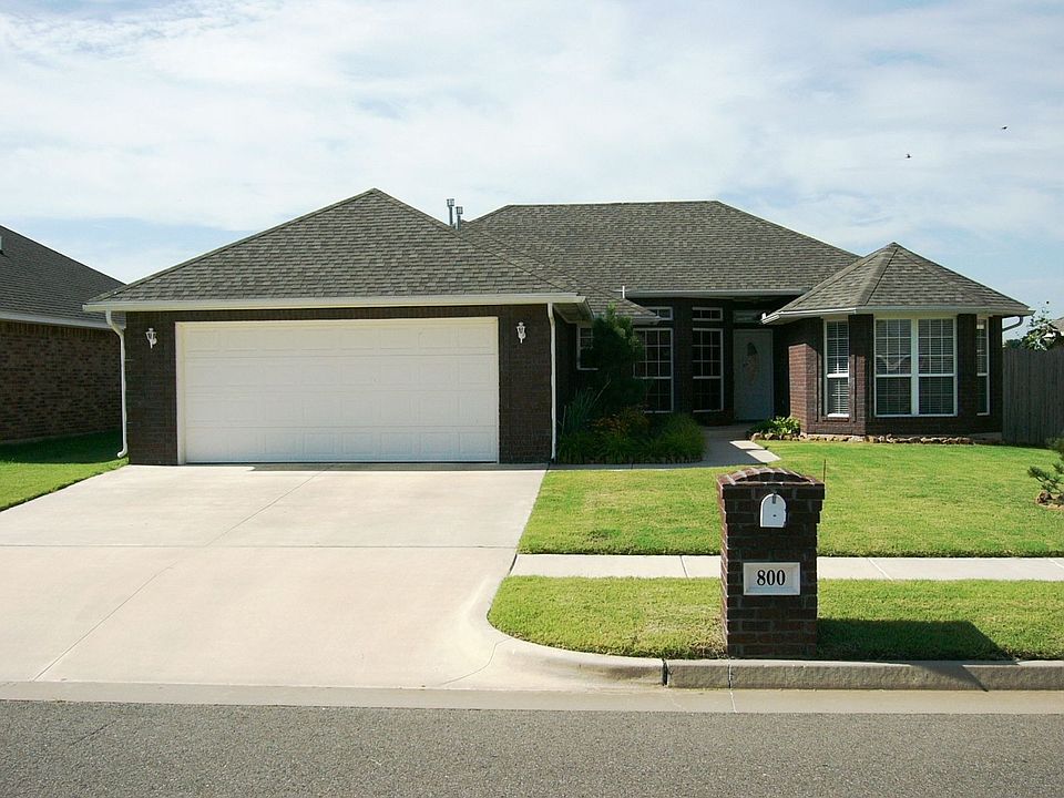 1st image of 800 SW 161st St