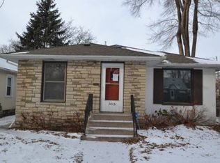 3415 Queen Ave N, Minneapolis, MN 55412