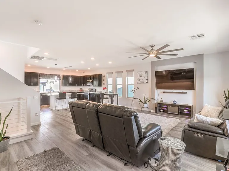 8086 Misty Canyon Ave — Photo 10