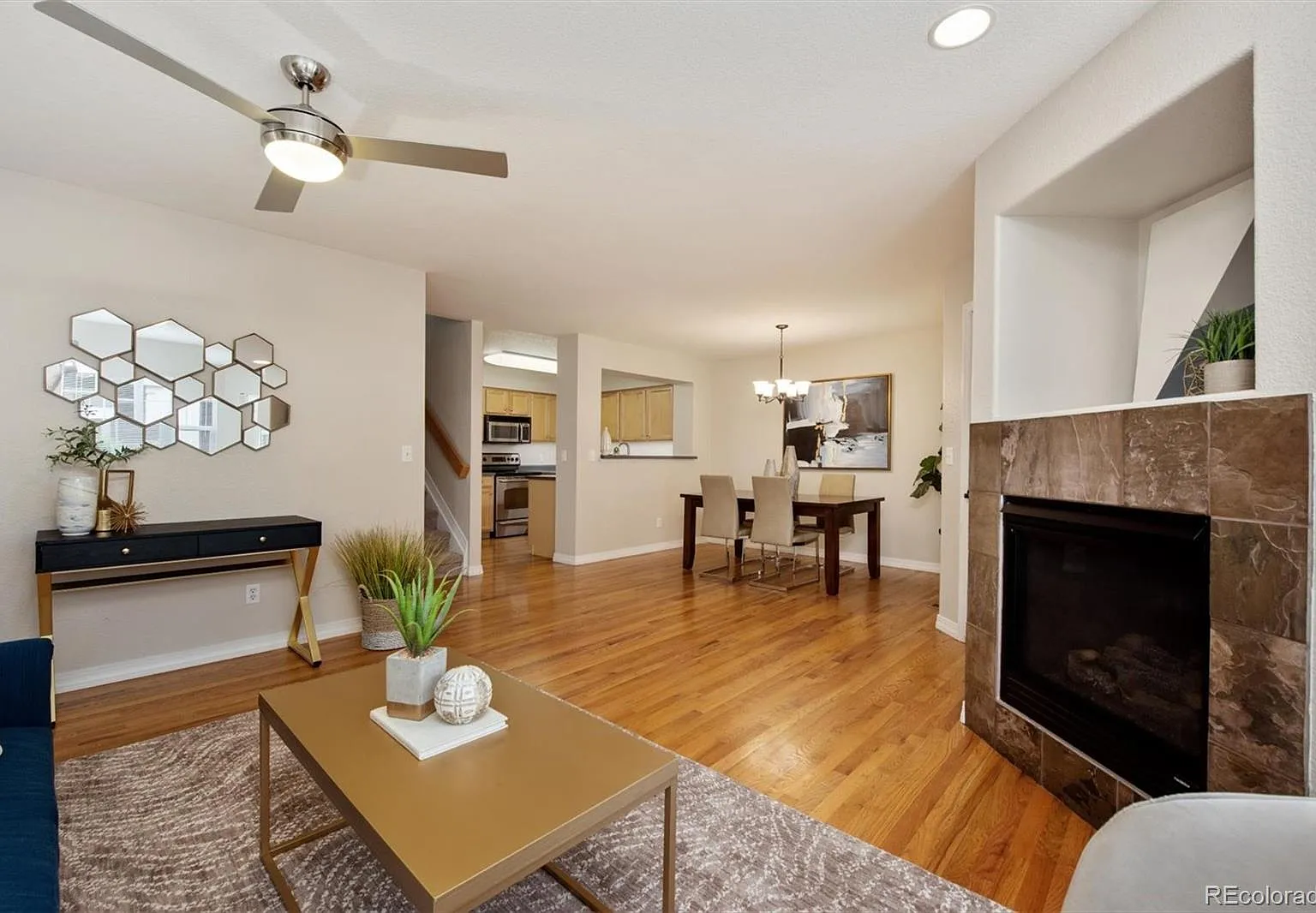 3 bed, 1870 sqft, $2,600 — Photo 3