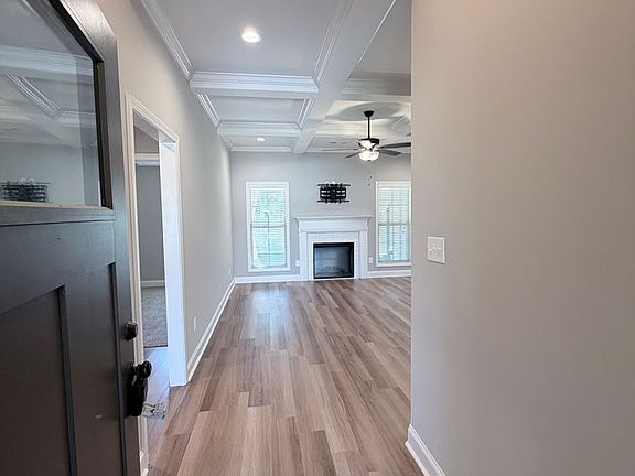 3rd image of 219 Otters Ridge Dr