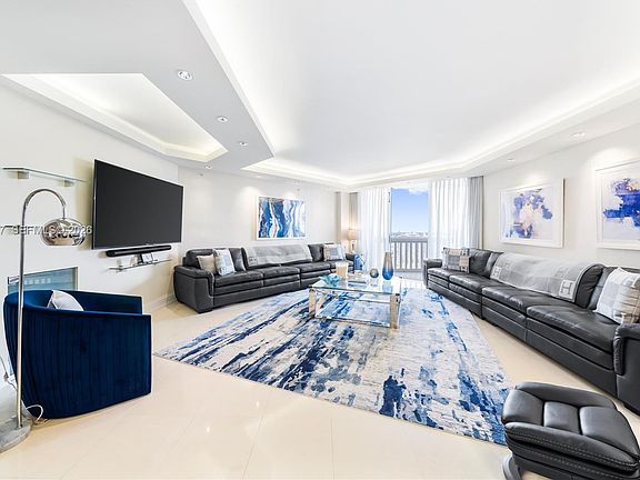 2nd image of 2000 Island Blvd APT 2409