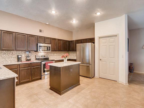 3rd image of 2219 Westbourne Dr